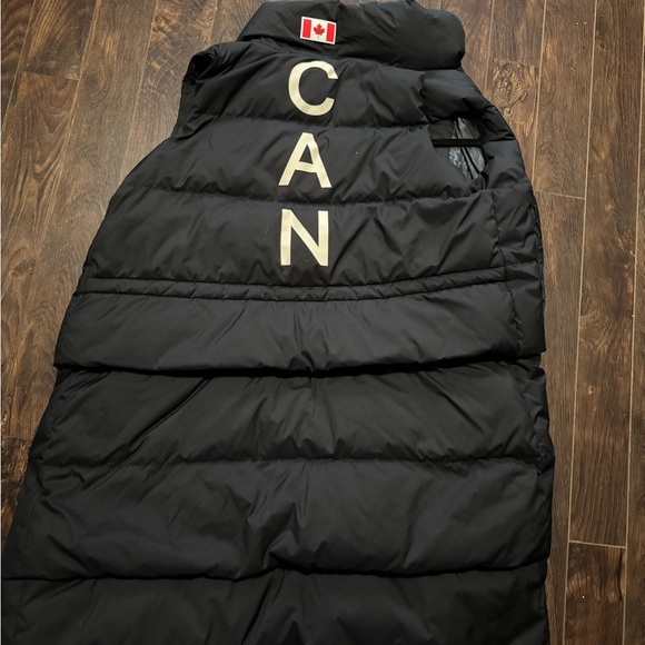 lululemon athletica Jackets & Blazers - lululemon athletica Black Puffer Vest